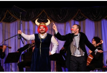 Grupo Esparrama apresenta espetáculo 2POR4 nesta quinta-feira (22), na EMEF Eurico Leite, Jardim Adamantina (Foto: Sissy Eiko/Divulgação).