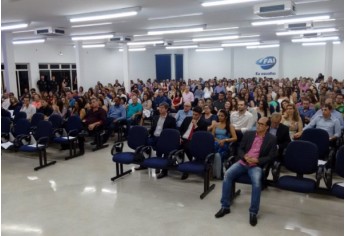 Cerimônia do Jaleco foi organizada pelo Centro Acadêmico de Medicina da UniFAI e contou com a presença de autoridades, docentes e centenas de convidados (Fotos: Daniel Torres e Marco Atílio).