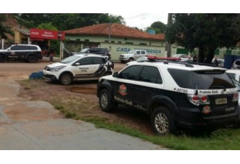 Polícias de São Paulo e Mato Grosso, na Operação Adrenalina (Foto: Divulgação/Polícia Civil-MT).