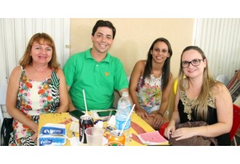 Lena Vendedora, Elton, Renata e Karina no evento (Foto: Jornal O Povo).