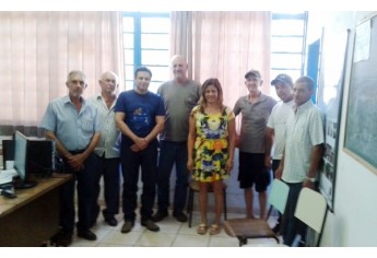 Membros do Conselho do Desenvolvimento Rural na Casa da Agricultura (Foto: Cedida)