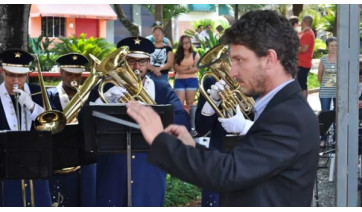 Maestro Valter Negrini vence licitação e volta à Banda Marcial e Orquestra de Viola Caipira 