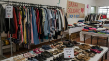 Pastoral Social realiza Bazar Solidário com peças a R$ 1 neste sábado no Jardim Brasil em Adamantina