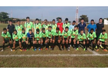 Equipe Dentinho Sub 13 da Selar/Adamantina, que jogou neste domingo (Foto: Cedida).