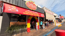 Chapa Quente Lanches celebra dois anos com mil lanches gratuitos neste sábado (21) em Adamantina