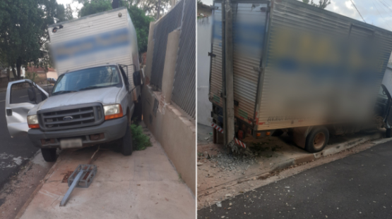 Caminhão desgovernado atinge carro, muro e poste na Vila Joaquina, em Adamantina