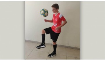 Murilo Vergílio, 13 anos, aluno do projeto, vai participar representado a Instituição Capaz (Divulgação).