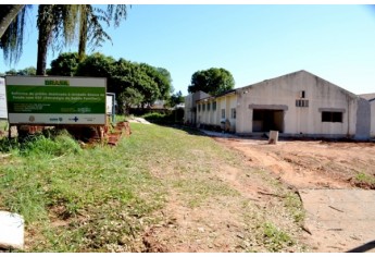 CECAP: Obras de reforma de prédio para instalação de unidade básica da saúde (Foto: Acácio Rocha)