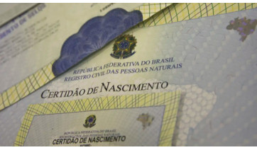 Mulher vítima de abandono afetivo poderá suprimir o sobrenome do pai do registro civil
