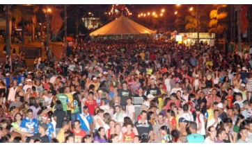 Carnaval Fever Fest, em Lucélia, sempre foi um dos mais tradicionais da região. Última edição do evento aconteceu em 2014 (Arquivo).