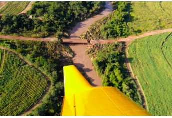 Clique para adicionar uma legendaChuvas de 200 mm causam graves danos na região do bairro Lagoa Seca (Foto: Cedida).