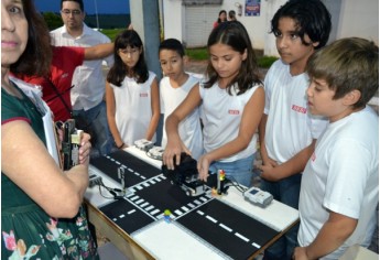 Pais e professores se encantam com a participação dos pequeninos do CIC Júnior 2017 (Foto: UniFAI).