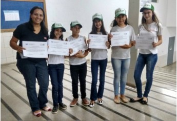 Estudantes do ensino fundamental apresentam maquetes no X Congresso de Iniciação Científica de níveis Fundamental, Médio e Técnico (X CIC Júnior). Fotos: UniFAI.