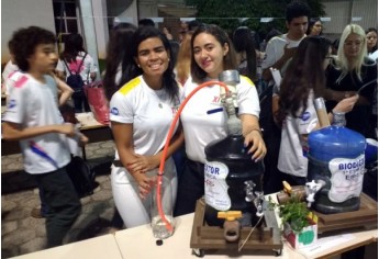 Estudantes do ensino fundamental apresentam maquetes no X Congresso de Iniciação Científica de níveis Fundamental, Médio e Técnico (X CIC Júnior). Fotos: UniFAI.