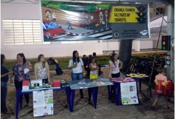 Estudantes do ensino fundamental apresentam maquetes no X Congresso de Iniciação Científica de níveis Fundamental, Médio e Técnico (X CIC Júnior). Fotos: UniFAI.