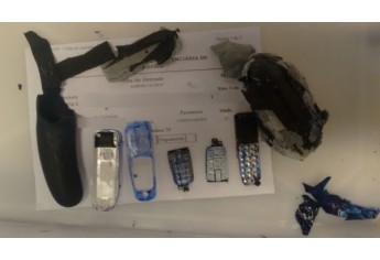 Apreensão de celulares no CPP de Valparaíso (Foto: Cedida/SAP).