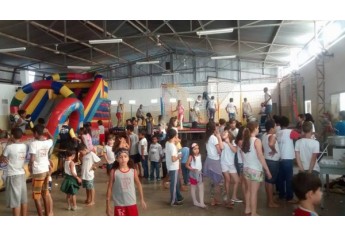 Projeto Asa, Iama, Lar Cristão e Carlos Pegoraro participaram da atividade recreativa (Foto: Assessoria de Imprensa).