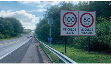Eixo SP revoga redução de velocidade e restabelece limite de 100 km/h em trecho de obras na SP-294