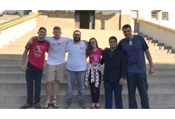 Voluntários se mobilizaram para a arrecadação no Arrastão da Solidariedade  (Foto: Cedida).