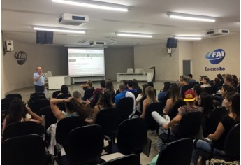 Estudantes de medicina vão acompanhar o progresso de um caso clínico fictício através de uma plataforma virtual de aprendizagem (Foto: Cedida).