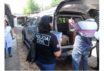 Foram incineradas maconha, cocaína e crack, apreendidas em operações policiais na região (Foto: Cedida/Polícia Civil).