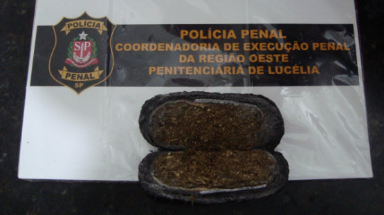 Mulher de detento é flagrada com droga ao tentar entrar na Penitenciária de Lucélia