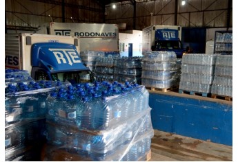 ?Mar de solidariedade?: doações de adamantinenses vão ajudar atingidos por rompimento de barragem em Minas Gerais (Foto: Acácio Rocha).