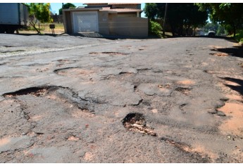 Parque Iguaçu Jardim Adamantina (Foto: Acácio Rocha).