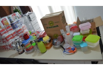 Doações feitas pela comunidade adamantinense auxiliaram atendimento aos moradores atingidos pelas chuvas desta semana (Foto: Siga Mais).