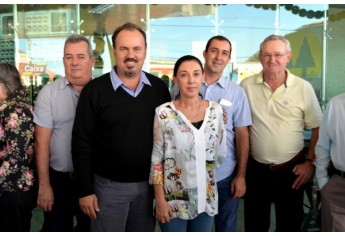 Inaugurado o Auto Posto Cocipa em Osvaldo Cruz (Foto: Acácio Rocha).