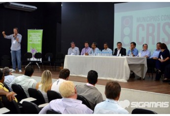 Com presença de metade dos prefeitos, AMNAP tem reunião “vazia” em Adamantina