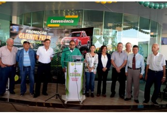 Inaugurado o Auto Posto Cocipa em Osvaldo Cruz (Foto: Acácio Rocha).