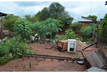 Chuvas causaram estragos na casa (Foto: Siga Mais).
