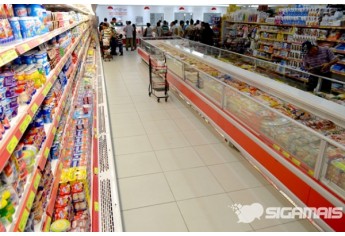 Supermercado Godoy inaugura novo açougue e nova área de frios e congelados