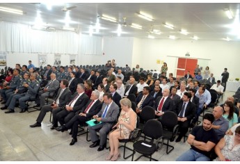 Solenidade do Poder Judiciário homenageia autoridades em Adamantina, na passagem do Dia do Patrono do Fórum local (Foto: Maikon Moraes/Siga Mais).