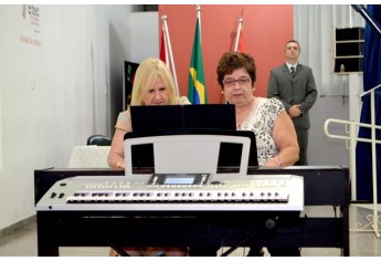 Solenidade do Poder Judiciário homenageia autoridades em Adamantina, na passagem do Dia do Patrono do Fórum local (Foto: Maikon Moraes/Siga Mais).