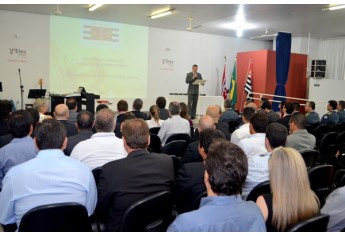 Solenidade do Poder Judiciário homenageia autoridades em Adamantina, na passagem do Dia do Patrono do Fórum local (Foto: Maikon Moraes/Siga Mais).