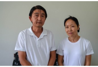 O terapeuta Nelson Matsuda e a acupunturista e massoterapeuta sensei Hiromi Matsuda, realizam atendimentos em Adamantina (Foto: Maikon Moraes).