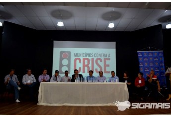 Com presença de metade dos prefeitos, AMNAP tem reunião “vazia” em Adamantina