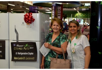 Entrega dos prêmios da Campanha Cliente Feliz, na Cocipa (Foto: Maikon Moraes).