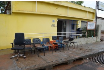 Água invadiu as dependências do Conselho Tutelar de Adamantina (Foto: Siga Mais).