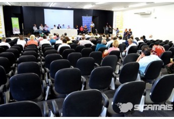 Com presença de metade dos prefeitos, AMNAP tem reunião “vazia” em Adamantina