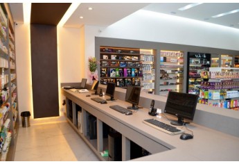 Pharmácia Chamomilla apresenta seu novo espaço, no mesmo endereço: Rua Deputado Salles Filho, 363, centro de Adamantina (Foto: Maikon Moraes).