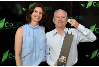 Cocipa  e Vinícola Pizzato promovem noite de degustação de vinhos na loja de conveniência do Auto Posto Cocipa em Adamantina (Fotos: Maikon Moraes/Siga Mais).