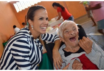 Pacientes aniversariantes do “Pai Nosso Lar” têm comemoração