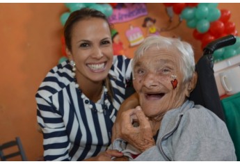 Pacientes aniversariantes do “Pai Nosso Lar” têm comemoração