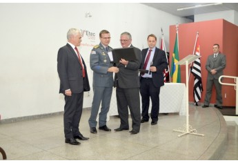 Solenidade do Poder Judiciário homenageia autoridades em Adamantina, na passagem do Dia do Patrono do Fórum local (Foto: Maikon Moraes/Siga Mais).