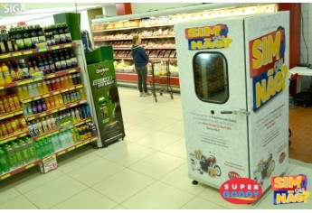 Godoy inova em ação promocional e dá prêmios na cabine do Sim ou Não (Foto: Siga Mídias Sociais)