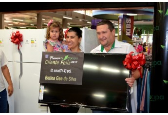 Entrega dos prêmios da Campanha Cliente Feliz, na Cocipa (Foto: Maikon Moraes).