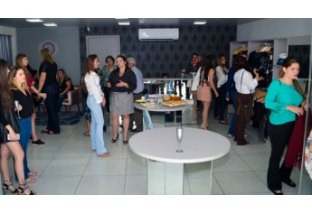 Loja Vestiliê é inaugurada em Adamantina (Foto: Maikon Moraes).